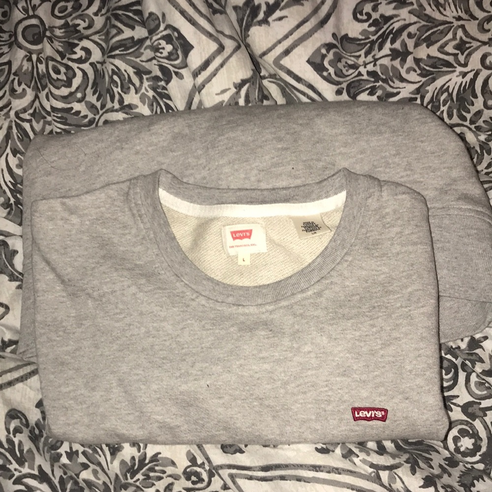 Brand new Levi’s crew neck sweat shirt